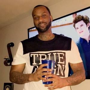 Meet your Posher, Earnest